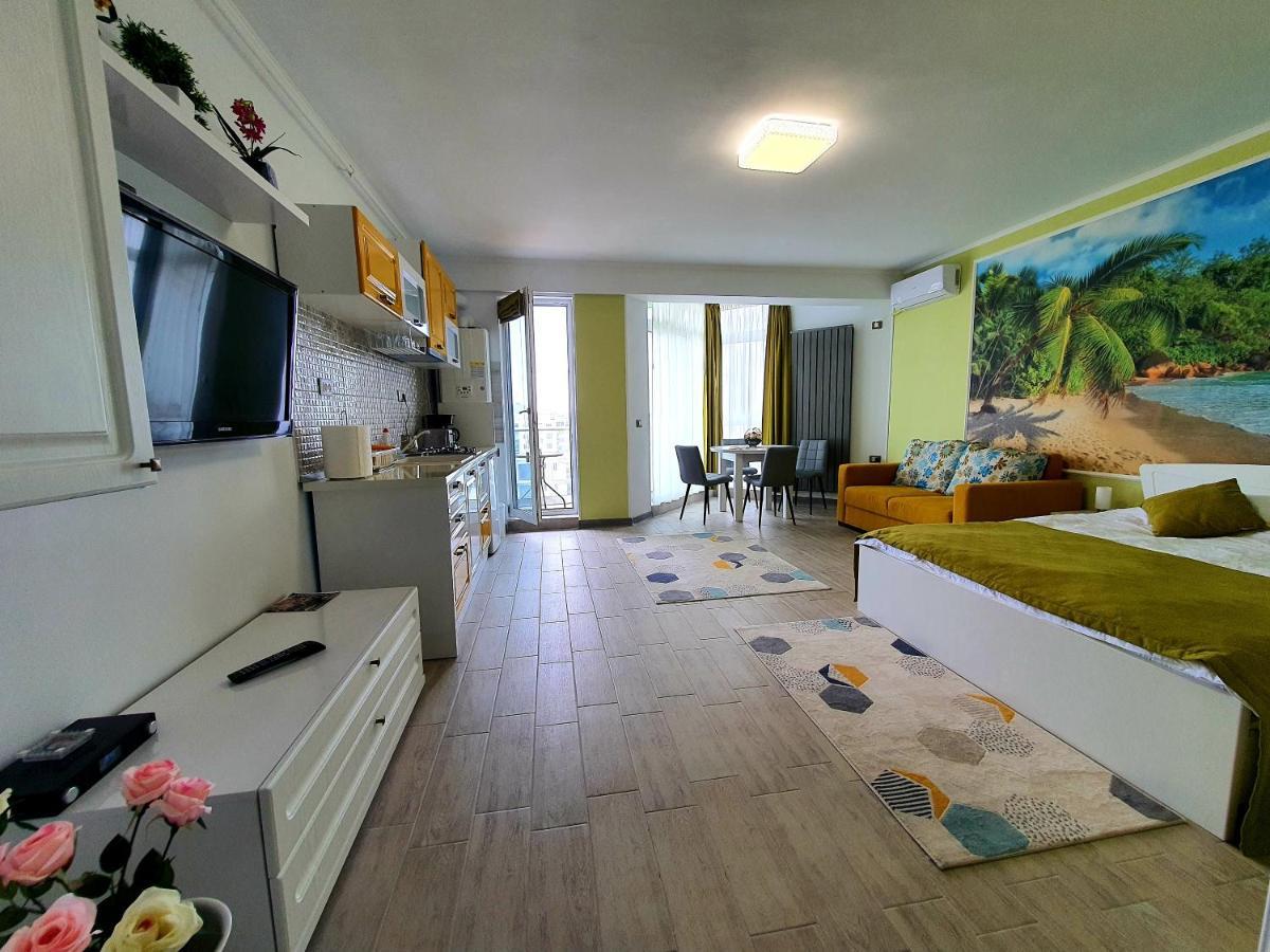 Alezzi Majestic Apartments 115 Нэводари Экстерьер фото