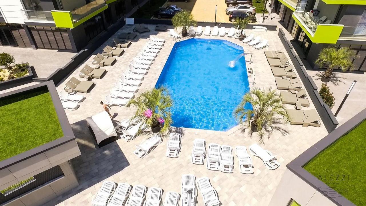 Alezzi Majestic Apartments 115 Нэводари Экстерьер фото